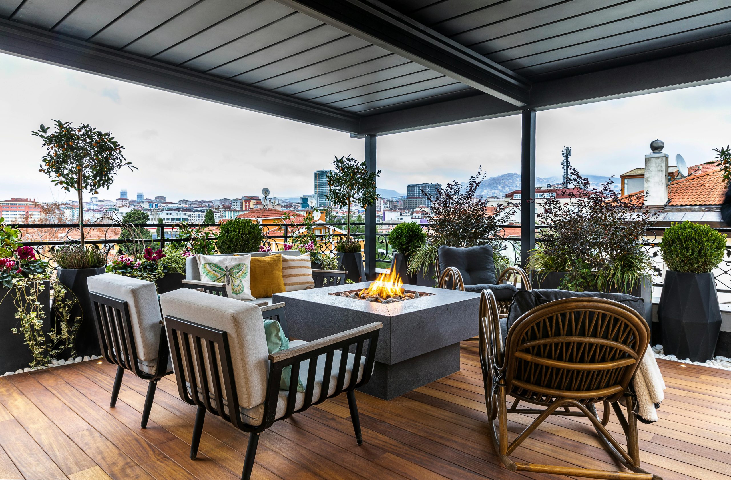 Luxury Private Rooftop Terrace and Penthouse Sky Garden Sanctuary ...